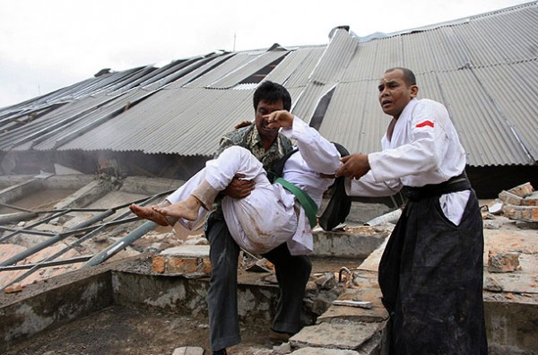 Indonesia-Earthquake-600x396